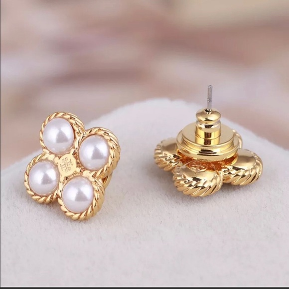 Tory Burch Creamy Pearl Rope Studs Earrings - Picture 2 of 4